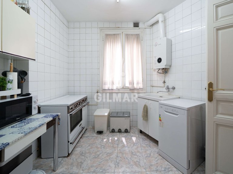 Apartment for Sale in Madrid, Madrid 34