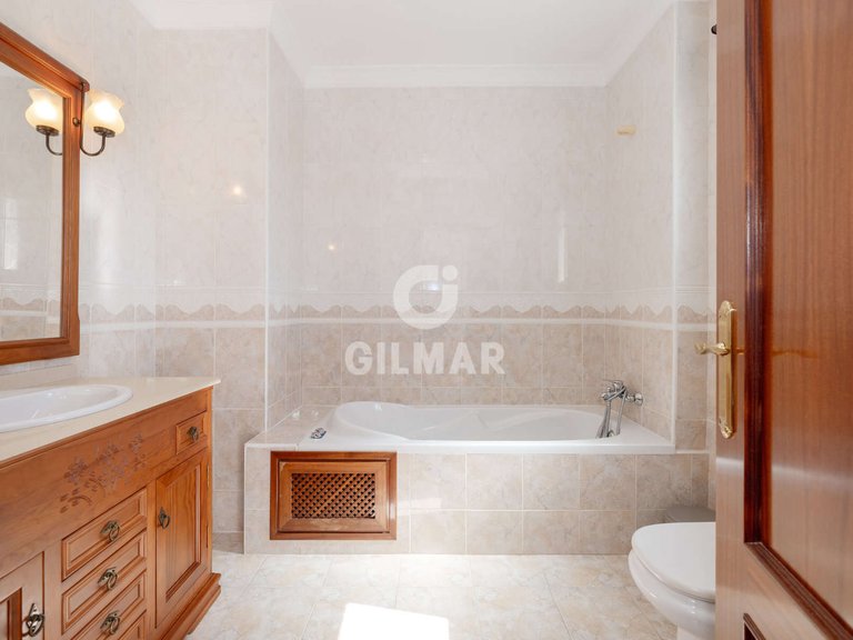 Town House for Sale in Estepona, Malaga 22