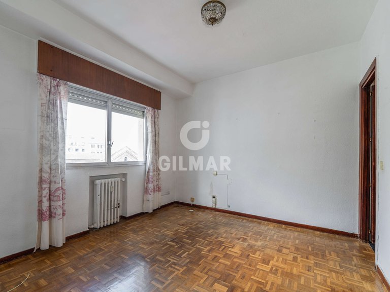 Apartment for Sale in Madrid, Madrid 8