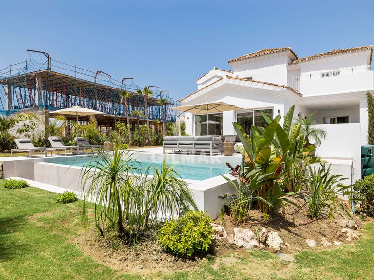 Villa for Sale in Casares, Malaga 16