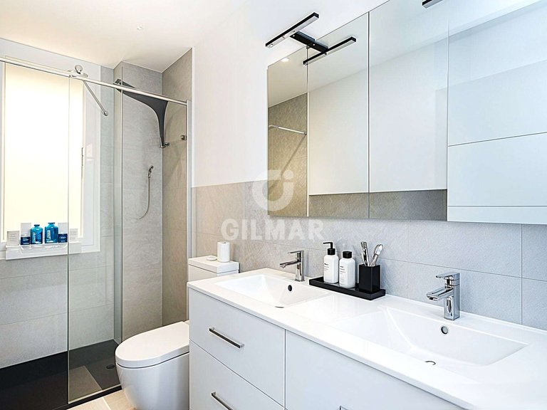 Apartment for Sale in Madrid, Madrid 8