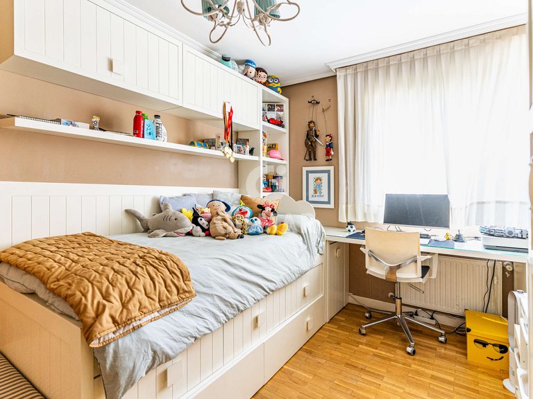 Apartment for Sale in Madrid, Madrid 17