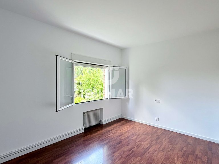 Apartment for Rent in Madrid, Madrid 32