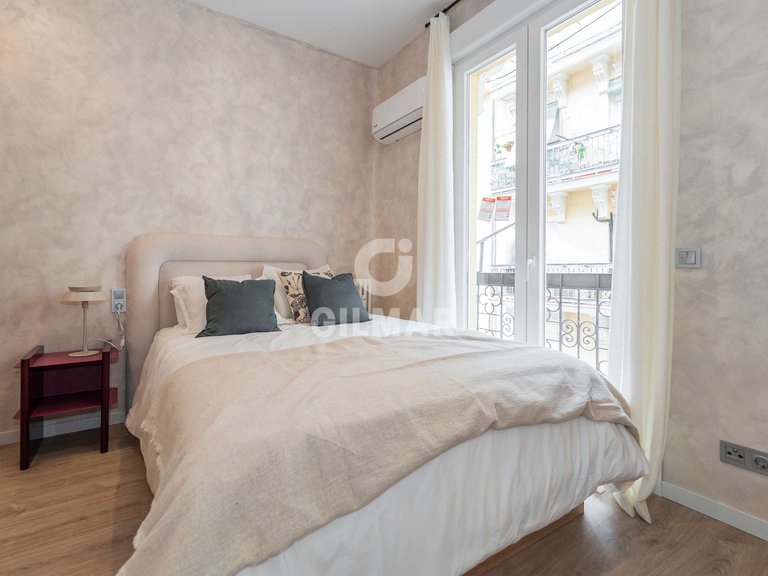 Apartment for Sale in Madrid, Madrid 22