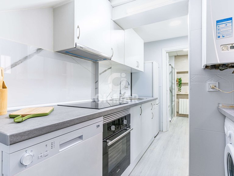 Apartment for Sale in Madrid, Madrid 18
