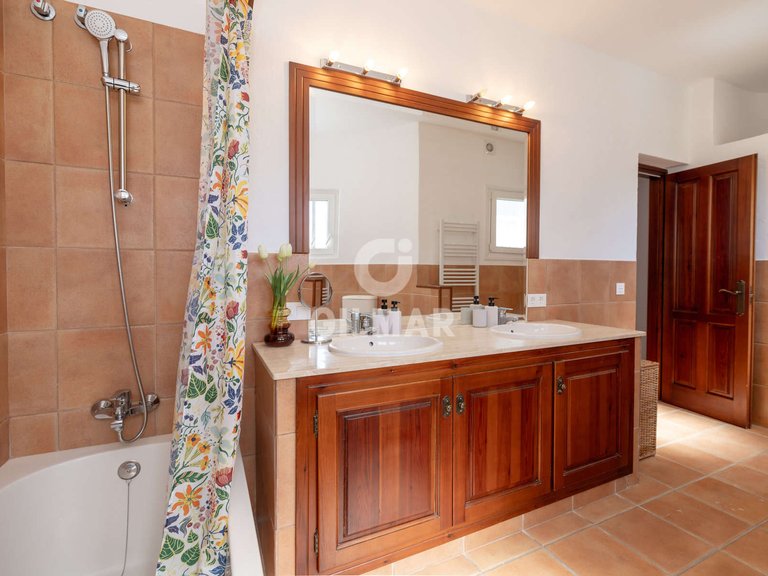 Villa for Sale in Estepona, Malaga 25