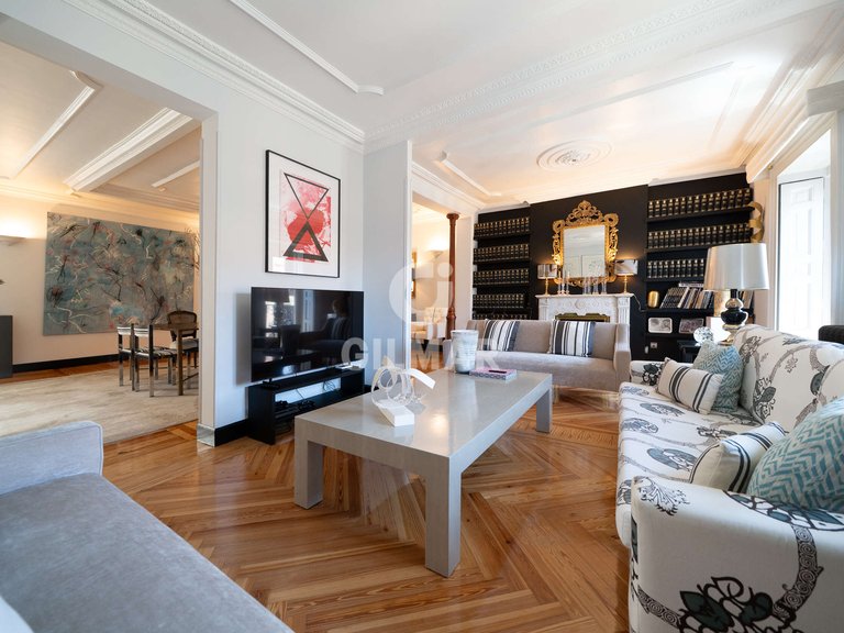 Apartment for Sale in Madrid, Madrid 5