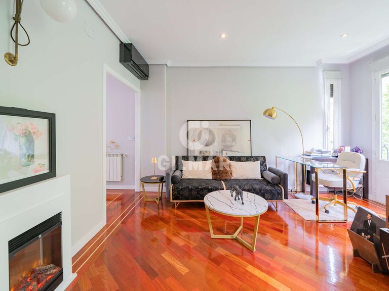 Apartment for Sale in Madrid, Madrid 11