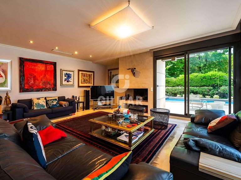Town House for Sale in Madrid, Madrid 2