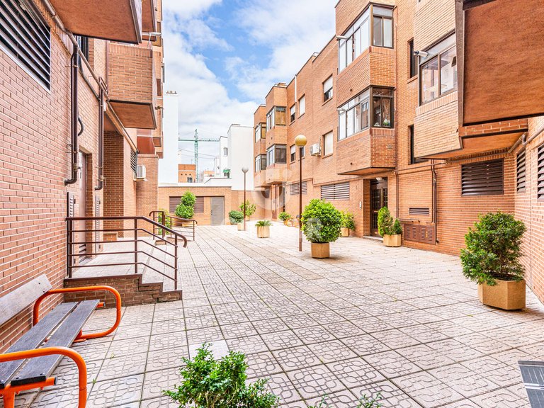 Apartment for Sale in Madrid, Madrid 29