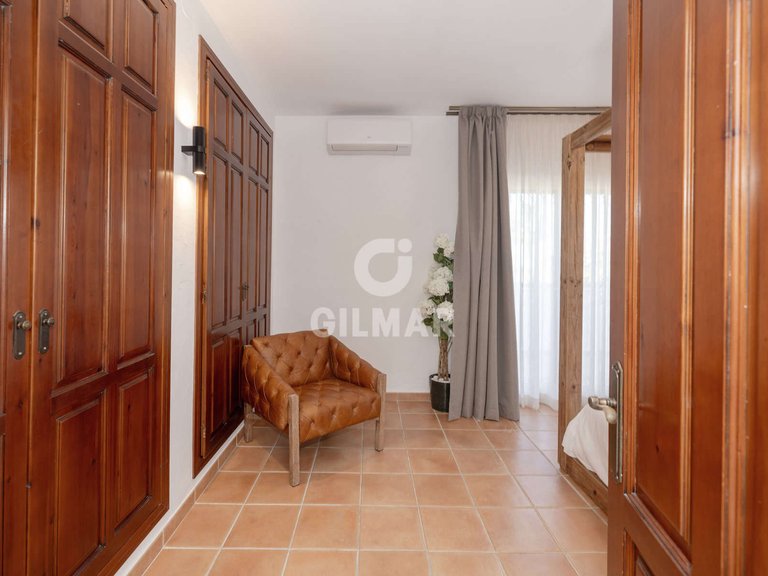 Villa for Sale in Estepona, Malaga 20