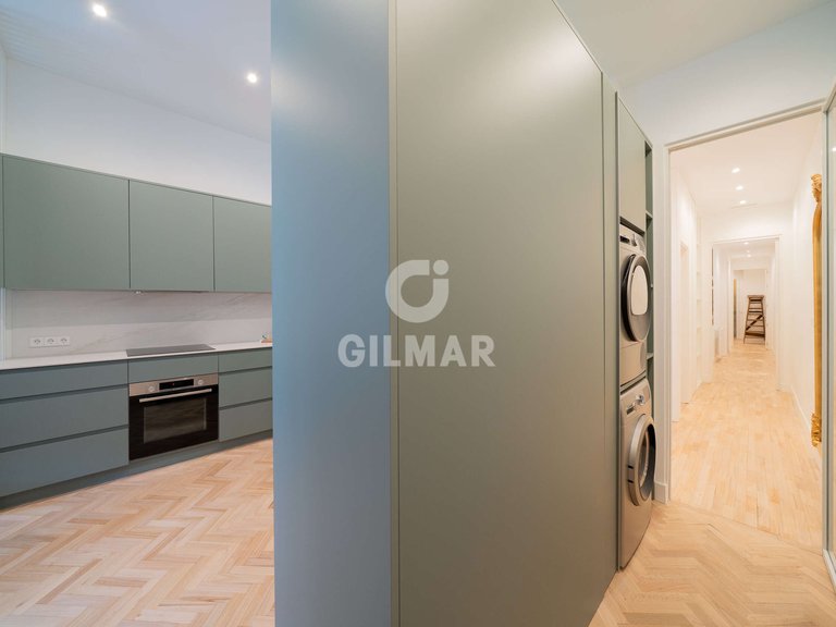 Apartment for Sale in Madrid, Madrid 22
