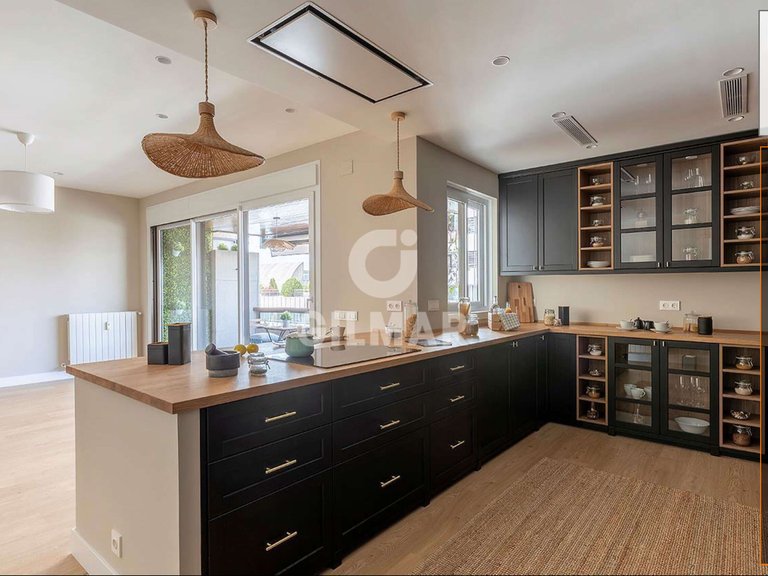 Apartment for Sale in Madrid, Madrid 11