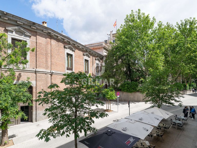 Apartment for Sale in Madrid, Madrid 16