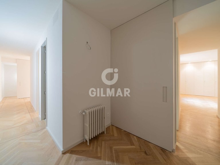 Apartment for Sale in Madrid, Madrid 36