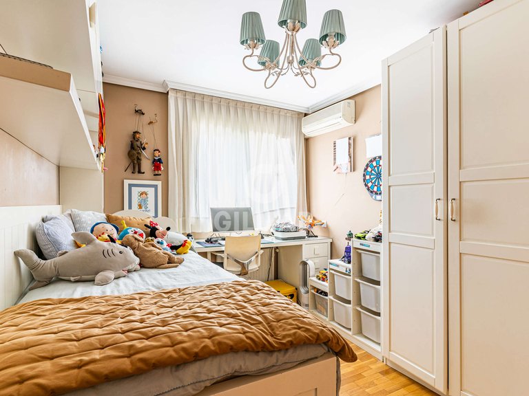 Apartment for Sale in Madrid, Madrid 16
