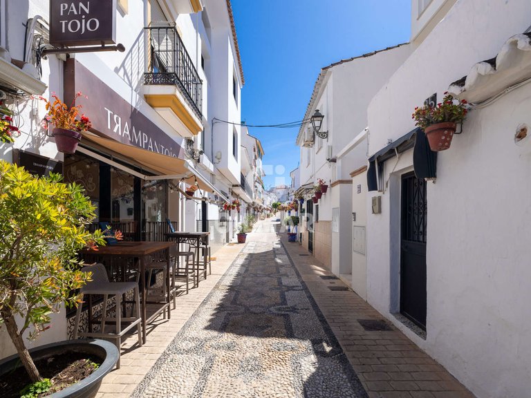 Town House for Sale in Estepona, Malaga 3