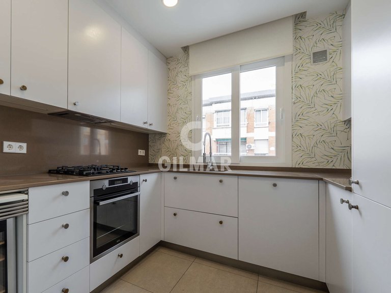 Apartment for Sale in Madrid, Madrid 14
