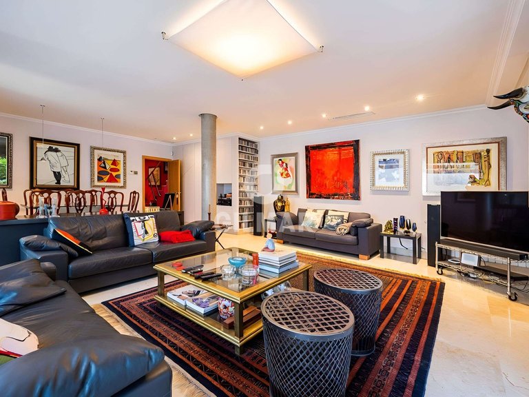 Town House for Sale in Madrid, Madrid 5