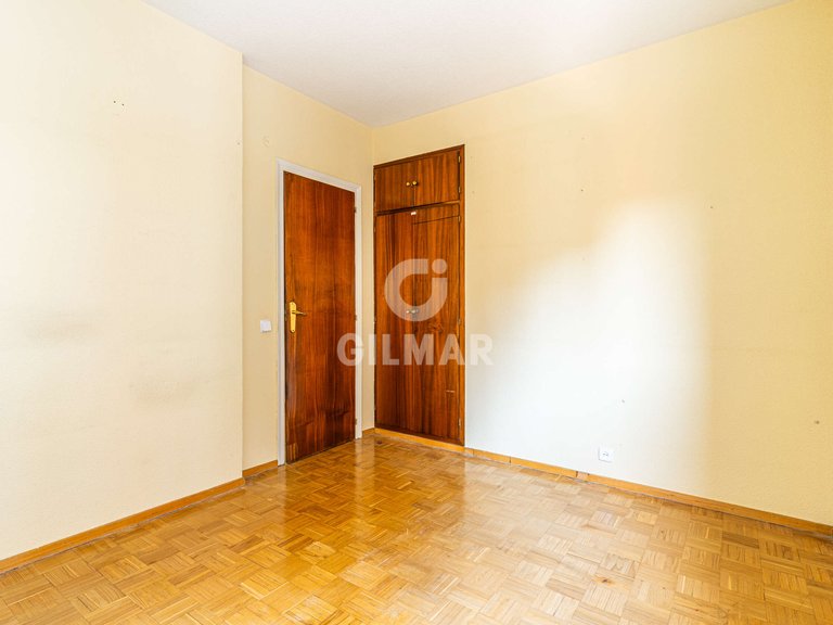 Apartment for Sale in Madrid, Madrid 24