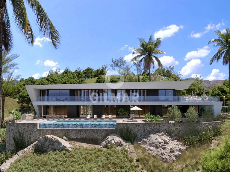 Villa for Sale in Casares, Malaga 1