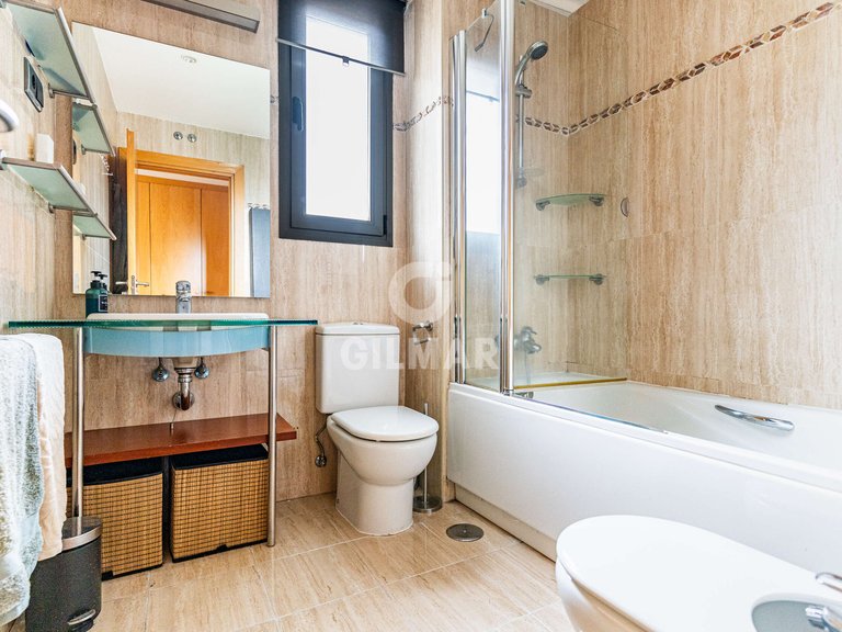 Town House for Sale in Madrid, Madrid 31