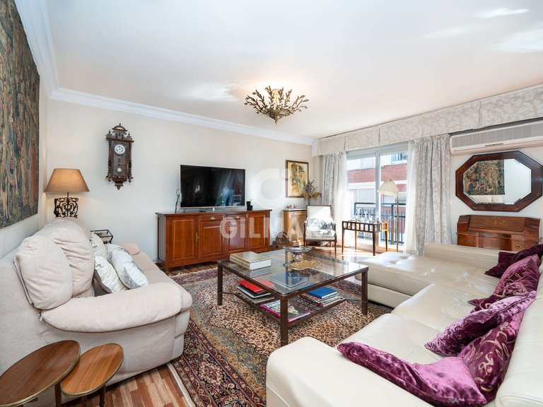 Apartment for Sale in Madrid, Madrid 5