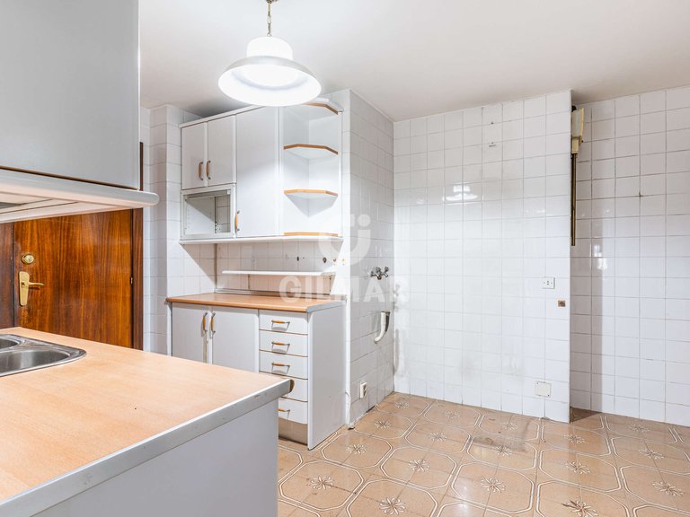 Apartment for Sale in Madrid, Madrid 3