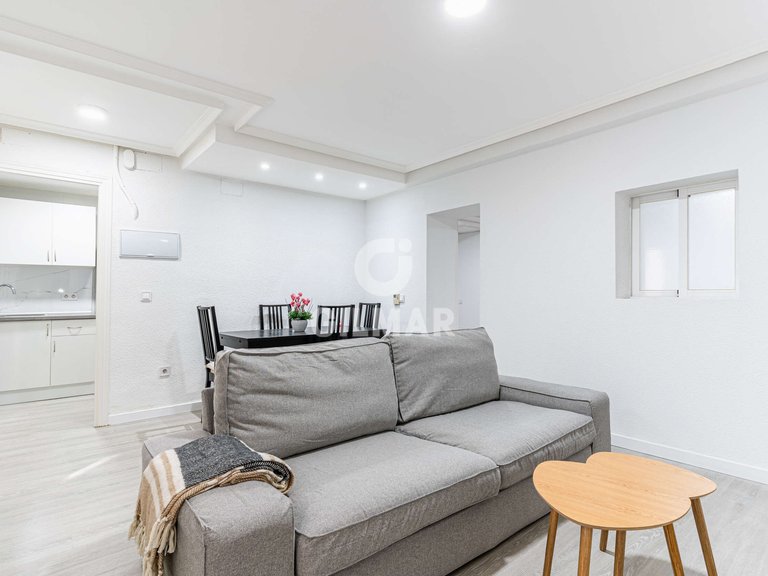Apartment for Sale in Madrid, Madrid 11