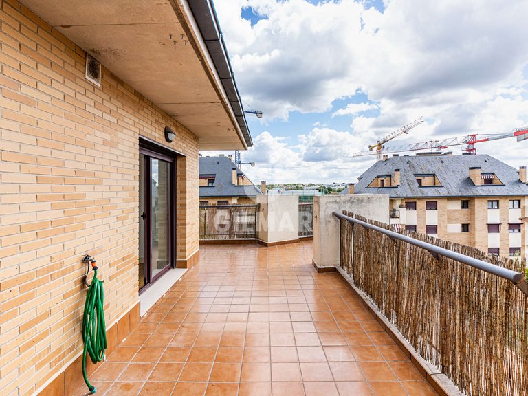 Town House for Sale in Boadilla Del Monte, Madrid 40