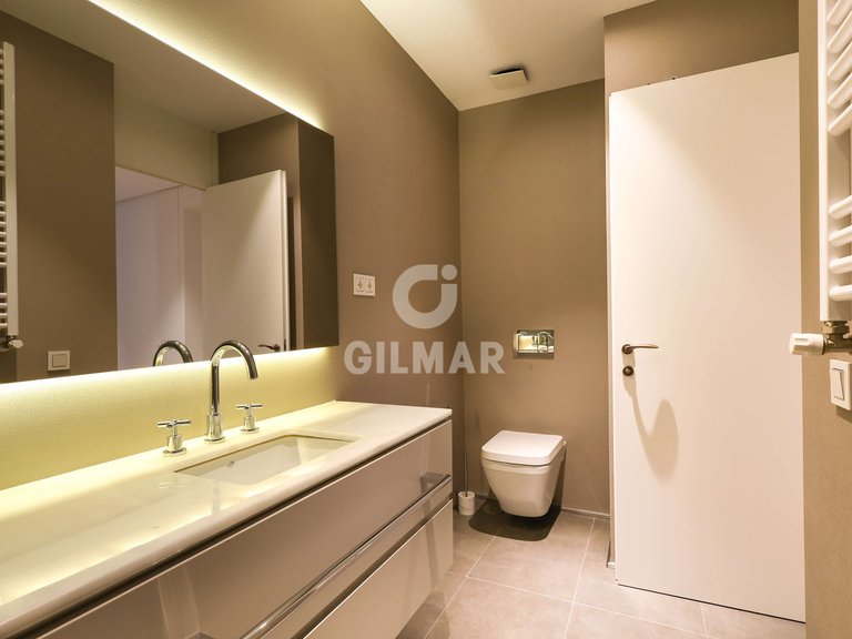 Apartment for Sale in Madrid, Madrid 26