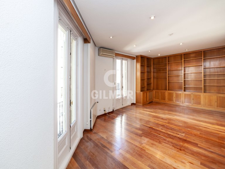 Apartment for Rent in Madrid, Madrid 16