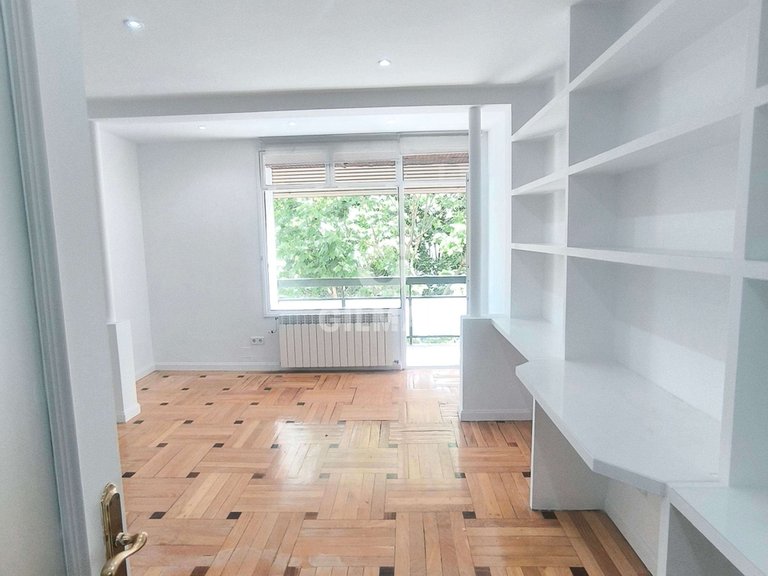 Apartment for Rent in Madrid, Madrid 18