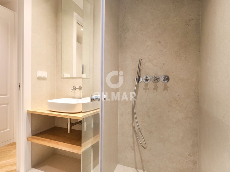 Apartment for Sale in Madrid, Madrid 21