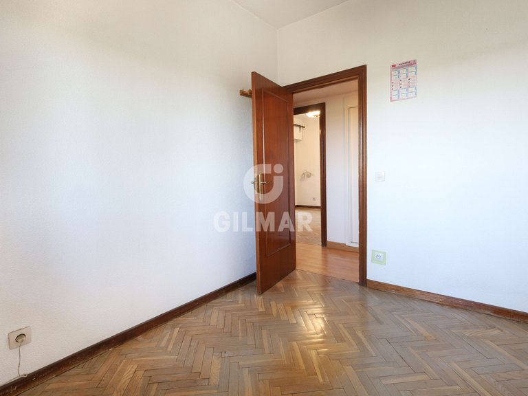 Apartment for Sale in Madrid, Madrid 19