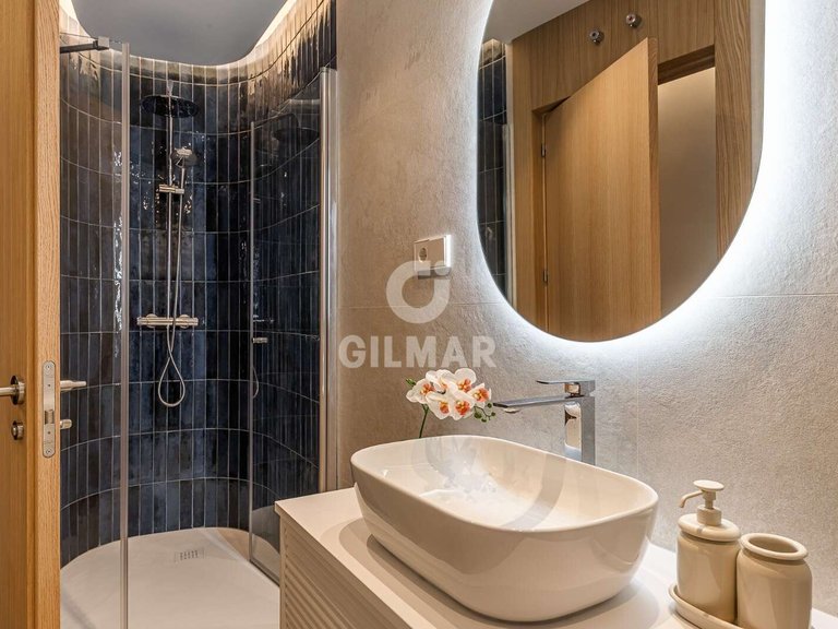 Apartment for Sale in Madrid, Madrid 17