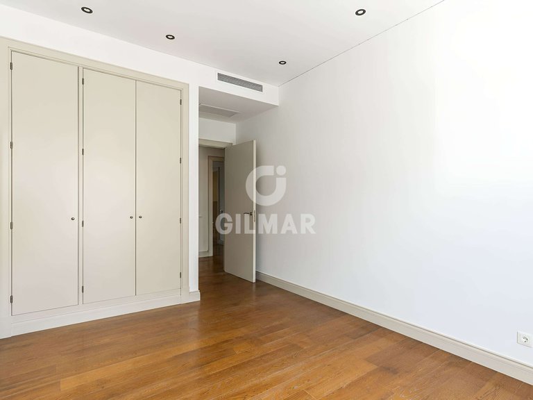 Apartment for Sale in Madrid, Madrid 28