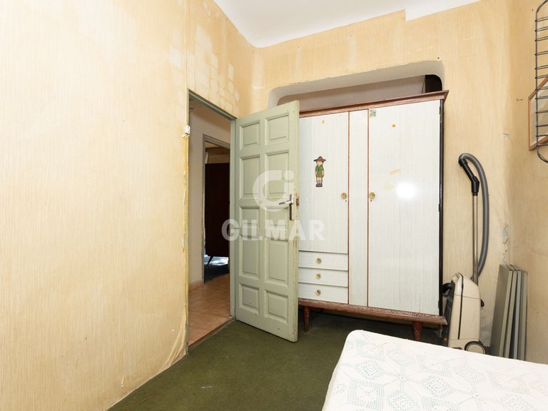 Apartment for Sale in Madrid, Madrid 18