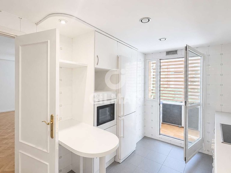 Apartment for Rent in Madrid, Madrid 2