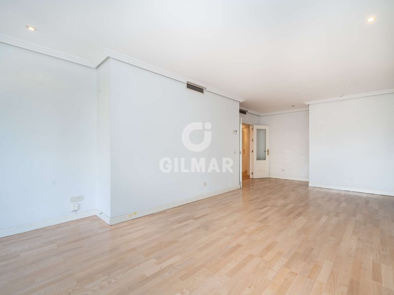 Apartment for Sale in Madrid, Madrid 6