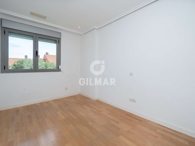Apartment for Sale in Madrid, Madrid 27
