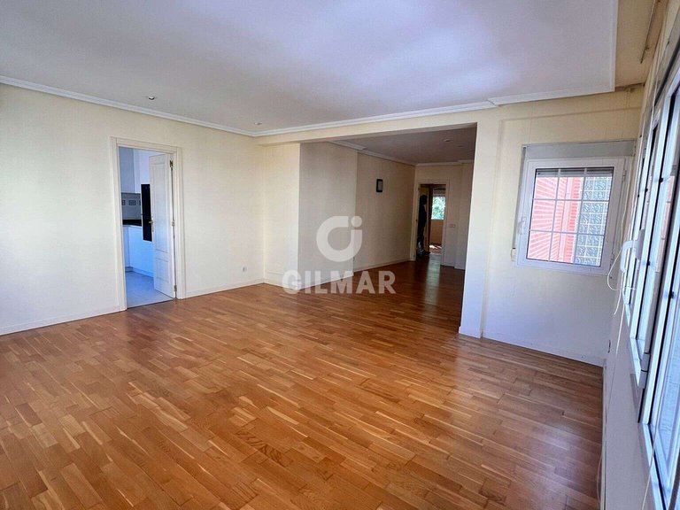 Apartment for Rent in Madrid, Madrid 11