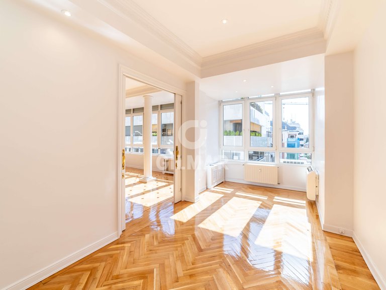 Apartment for Rent in Madrid, Madrid 14