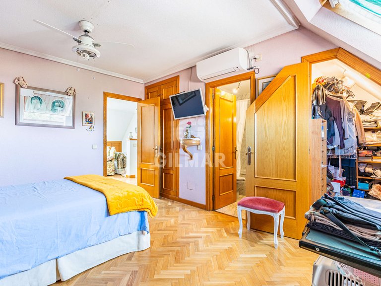 Town House for Sale in Madrid, Madrid 29