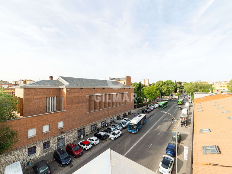 Commercial for Rent in Madrid, Madrid 9