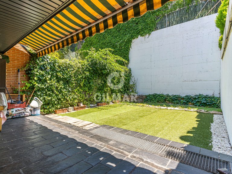 Town House for Sale in Madrid, Madrid 4
