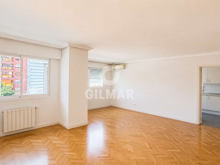 Apartment for Rent in Madrid, Madrid 11