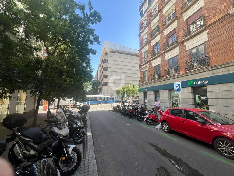 Commercial for Sale in Madrid, Madrid 4