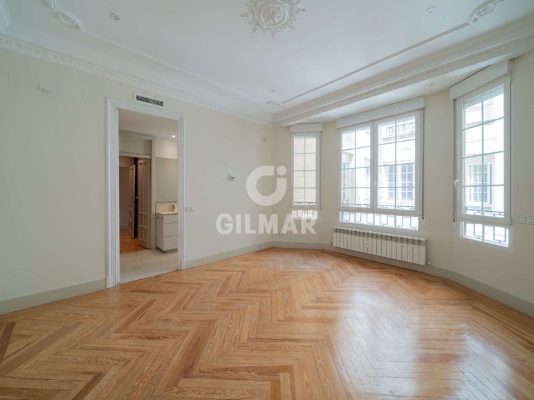 Apartment for Rent in Madrid, Madrid 18