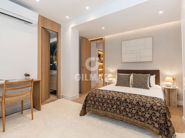 Apartment for Sale in Madrid, Madrid 17